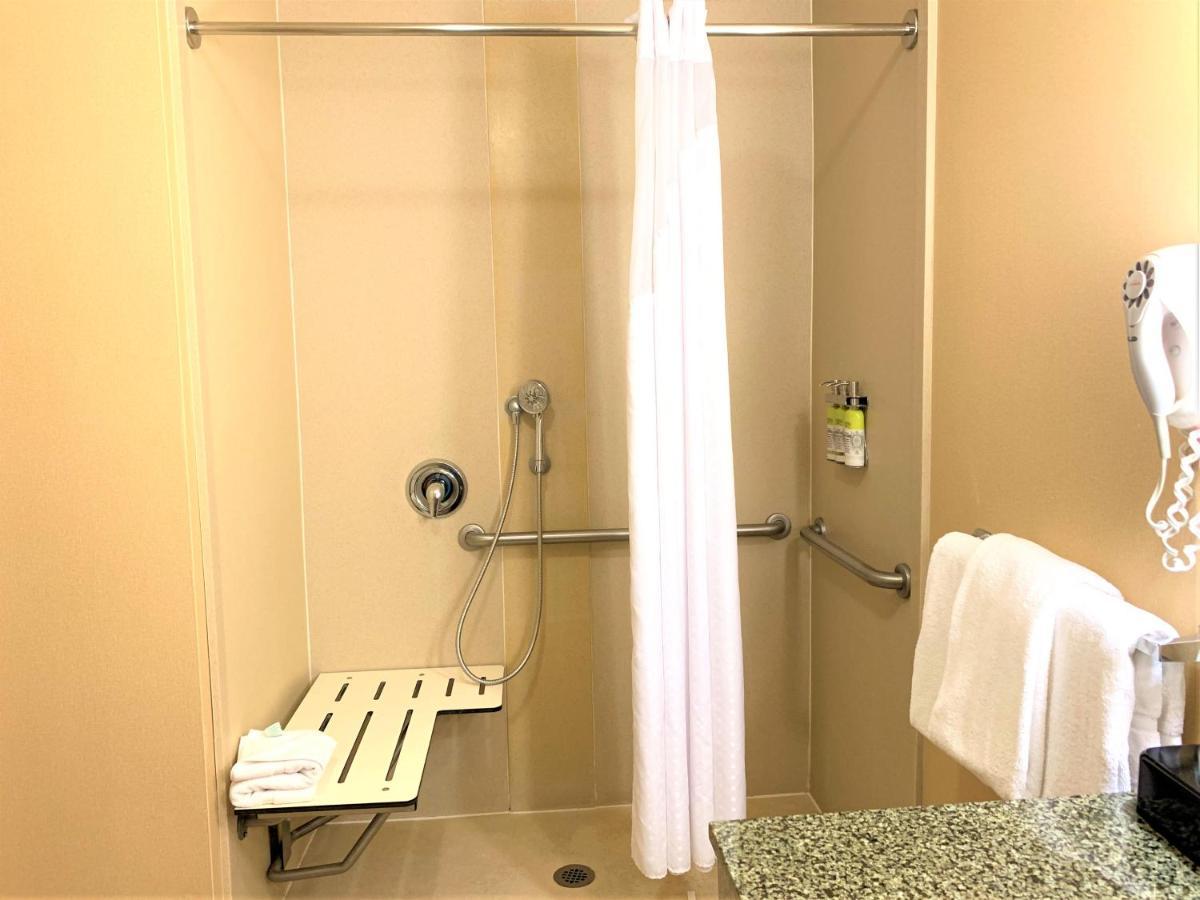 Holiday Inn Express Fresno Northwest - Herndon By Ihg Eksteriør bilde