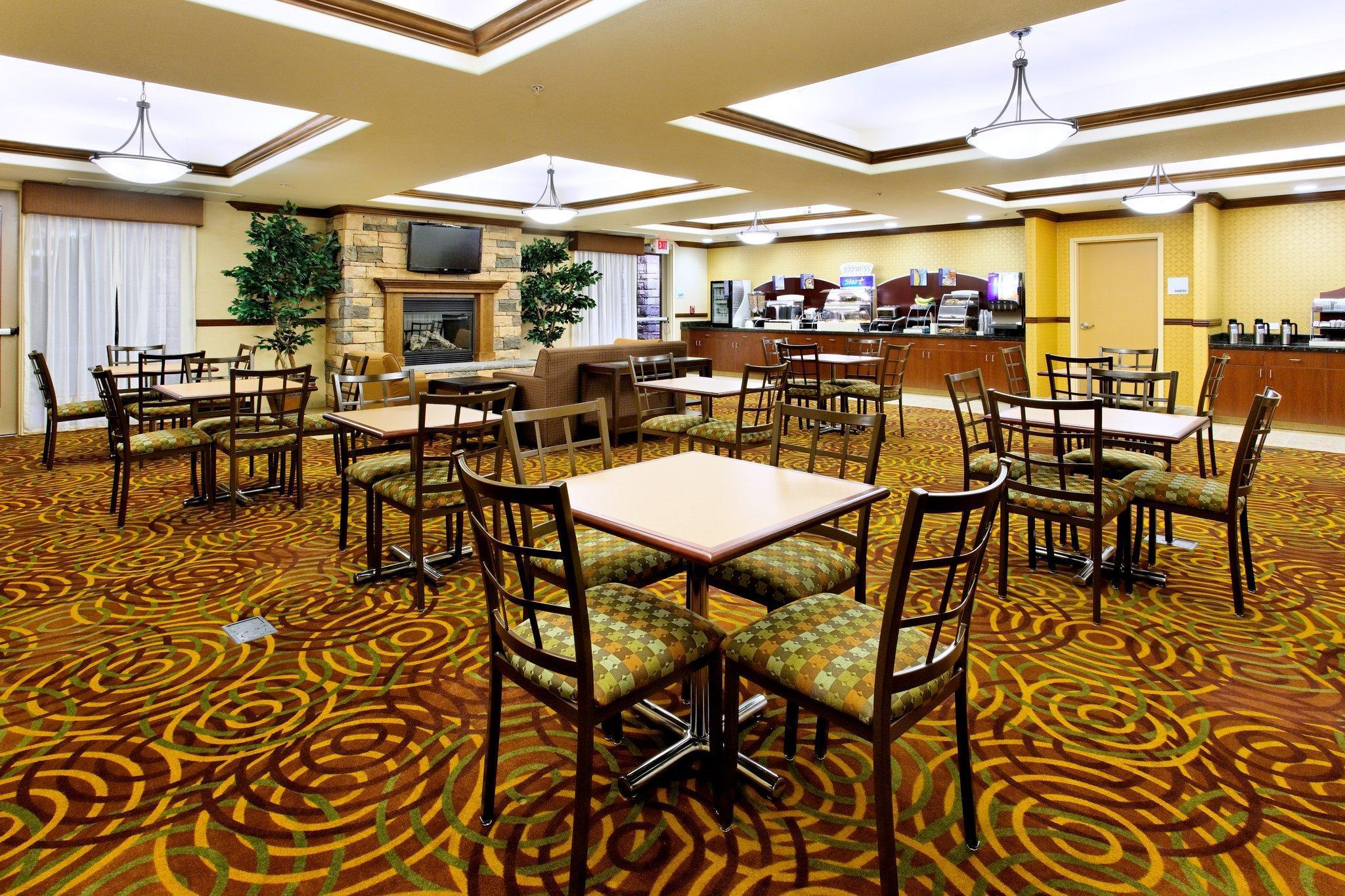 Holiday Inn Express Fresno Northwest - Herndon By Ihg Eksteriør bilde